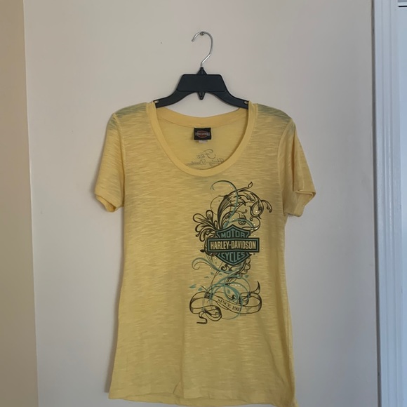 Harley Davidson yellow polyester rayon t-shirt